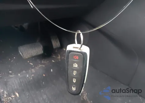 2016 Ford Focus Titanium из США, поврежденный, VIN 1FADP3N2XGL274880